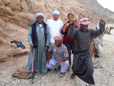 Team/Family: Hadsch Aid, Farag, Subeeh mit Hans-Jürgen und Maria